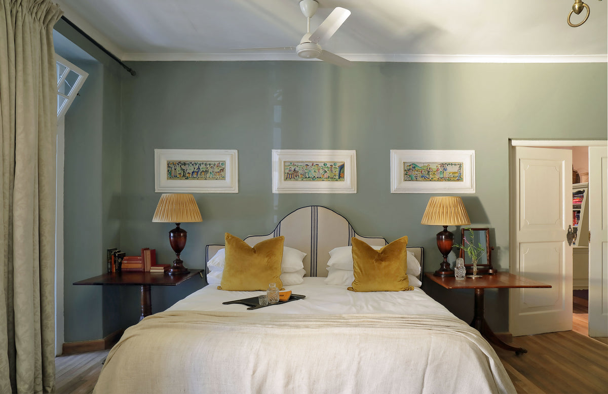 Spacious en-suite bedroom inside the Manor House