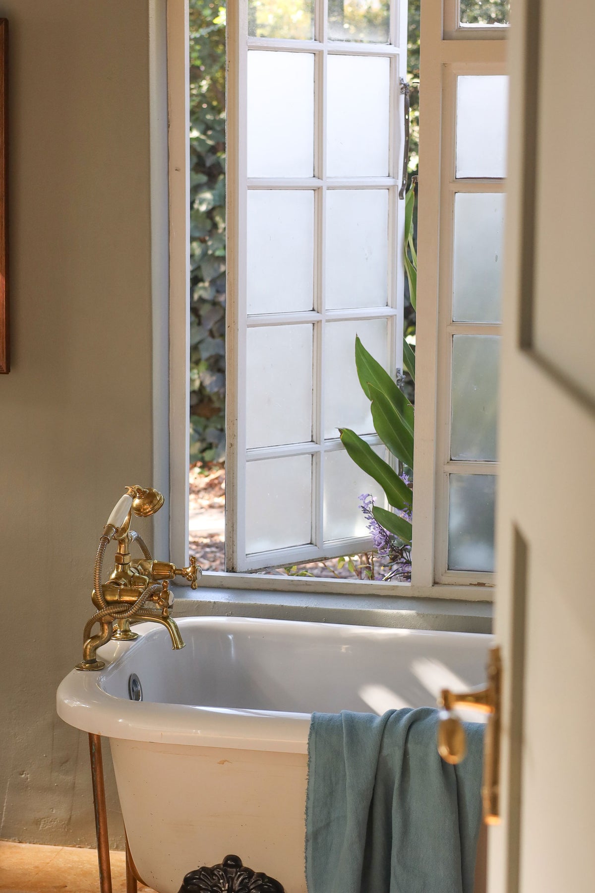 Spacious Bathroom at Olive Cottage
