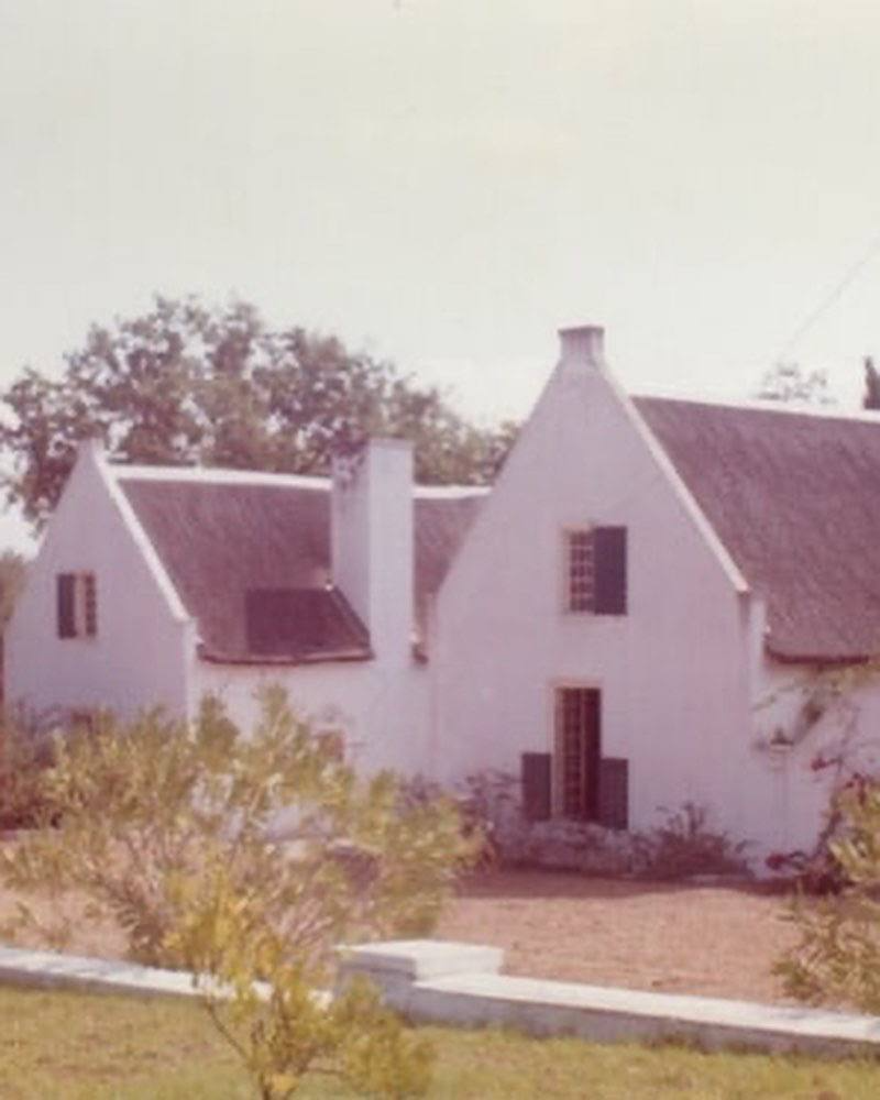 Side view of the San Gabriel Manor House