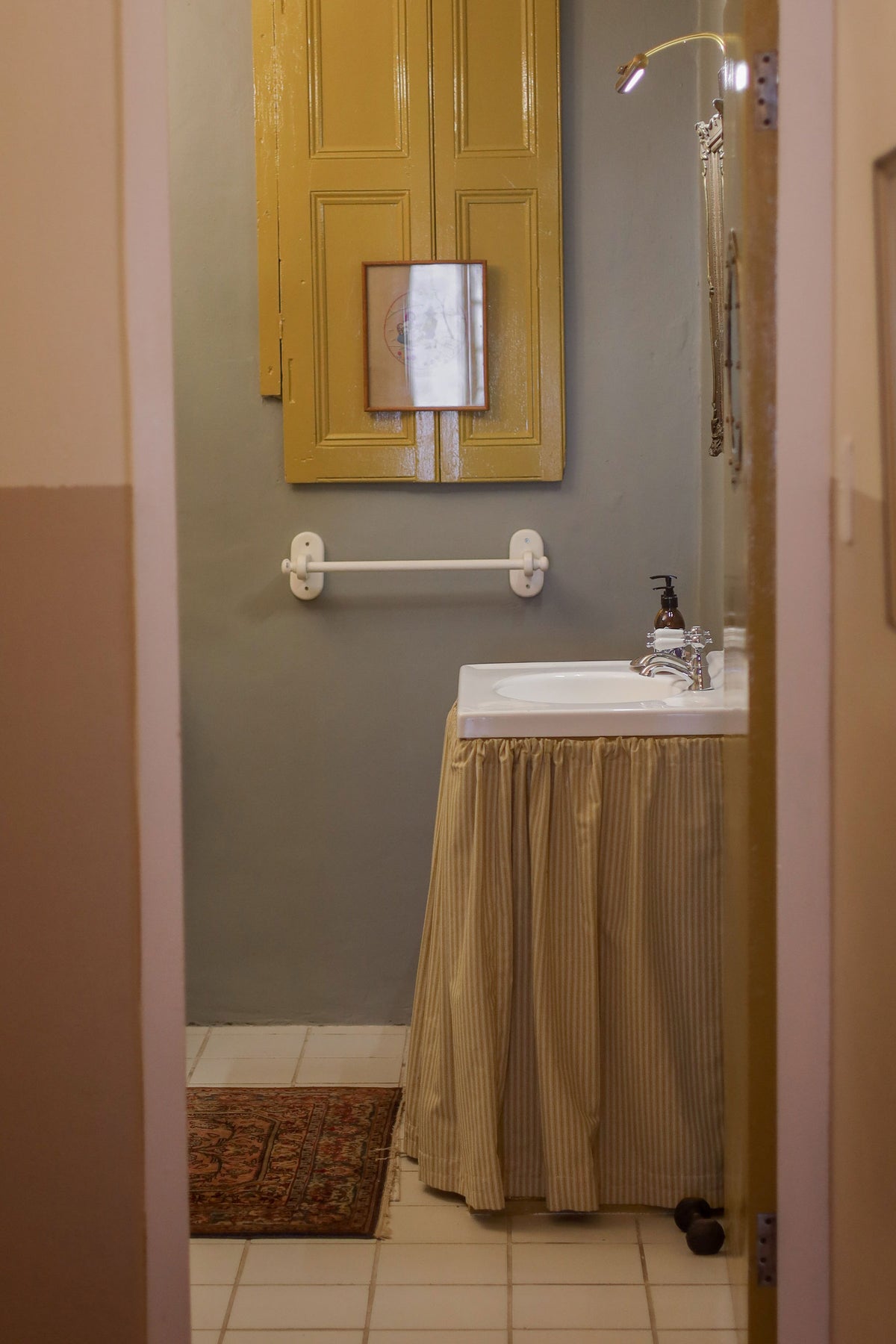 Private bathroom at Willow suite