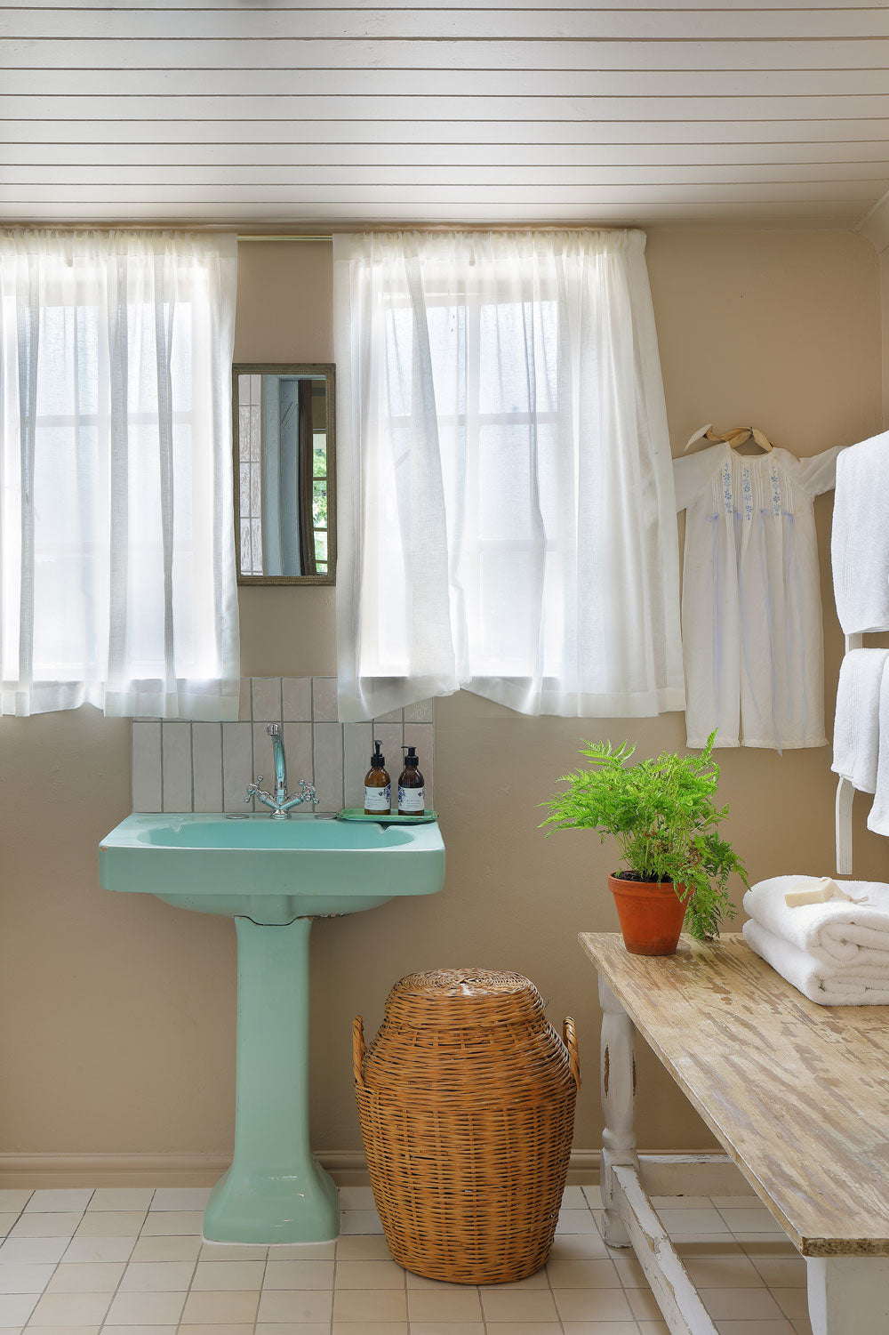 Bathroom in Wisteria Cottage